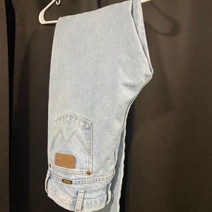 White wash Wrangler Jeans